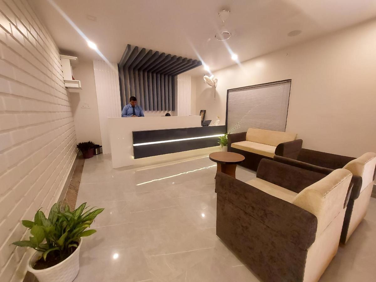 Hotel Bliss Jorhat Bagian luar foto