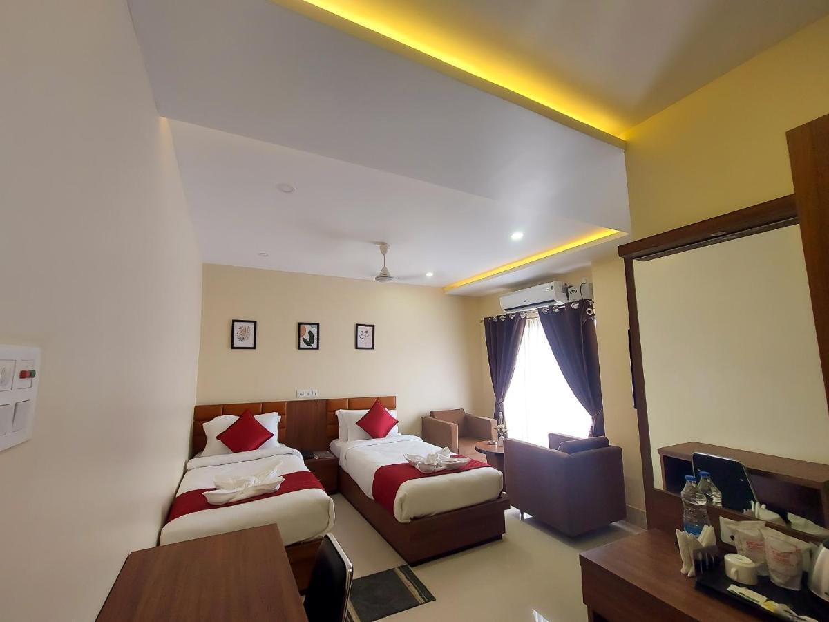 Hotel Bliss Jorhat Bagian luar foto
