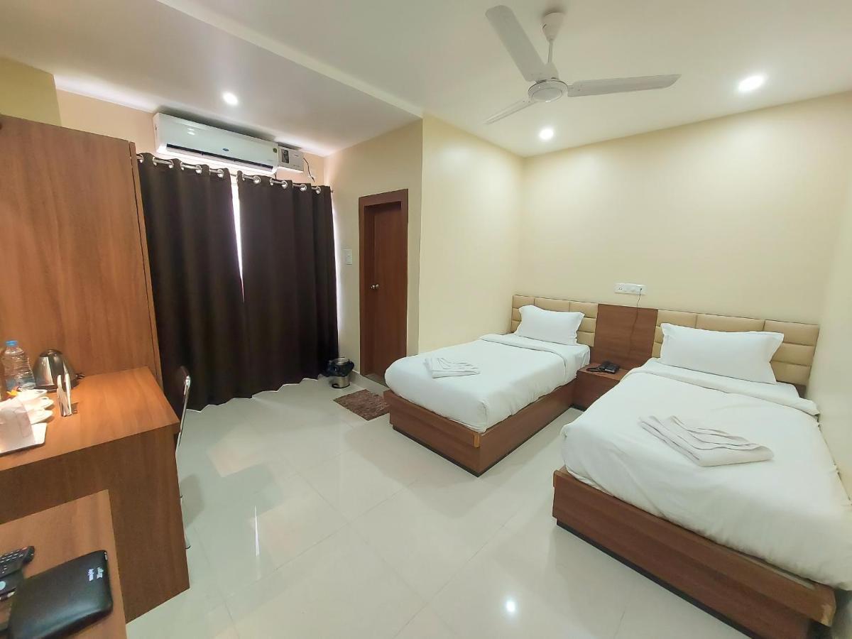 Hotel Bliss Jorhat Bagian luar foto