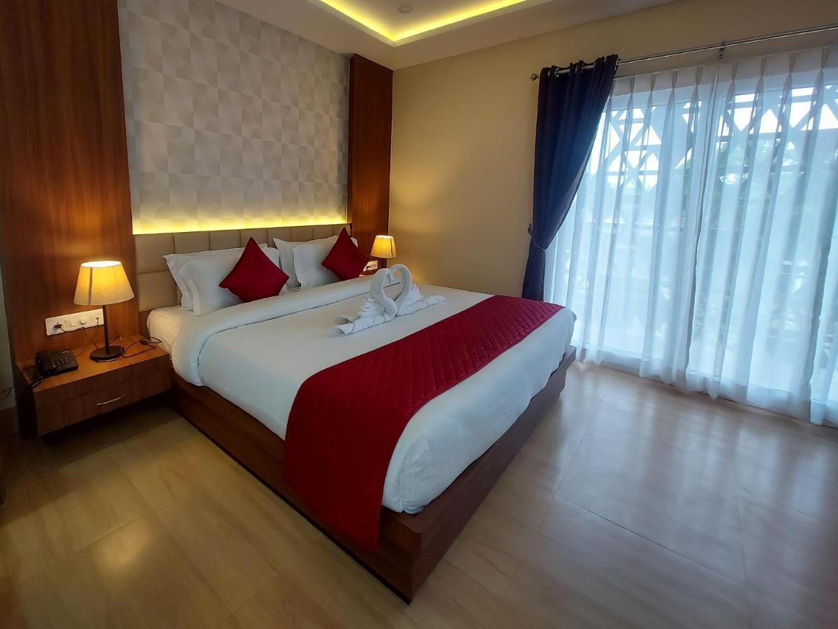 Hotel Bliss Jorhat Bagian luar foto